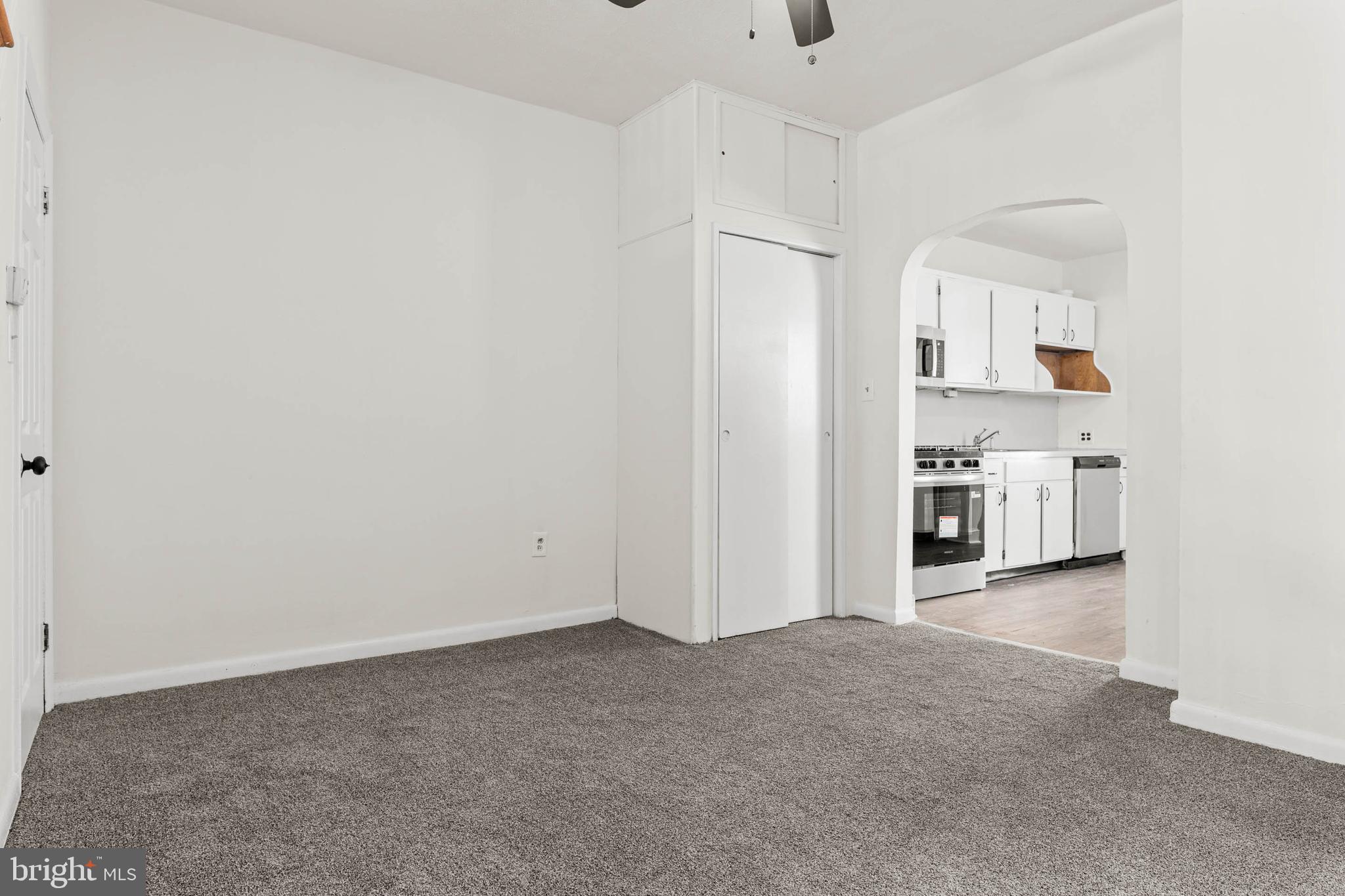 BRIDESBURG - Residential