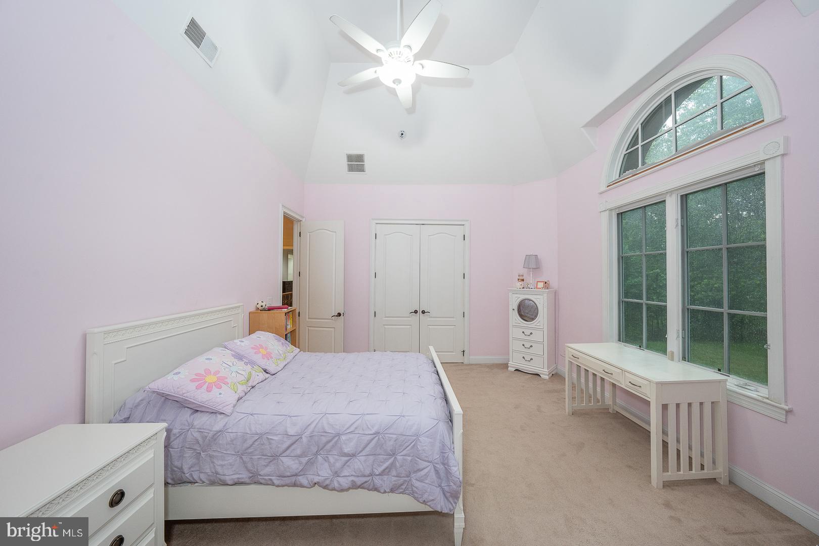 GLADWYNE - Residential