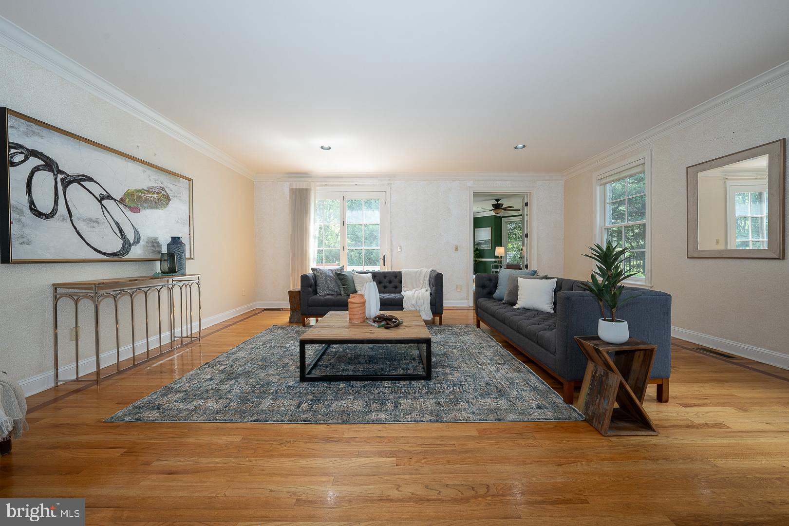 GLADWYNE - Residential