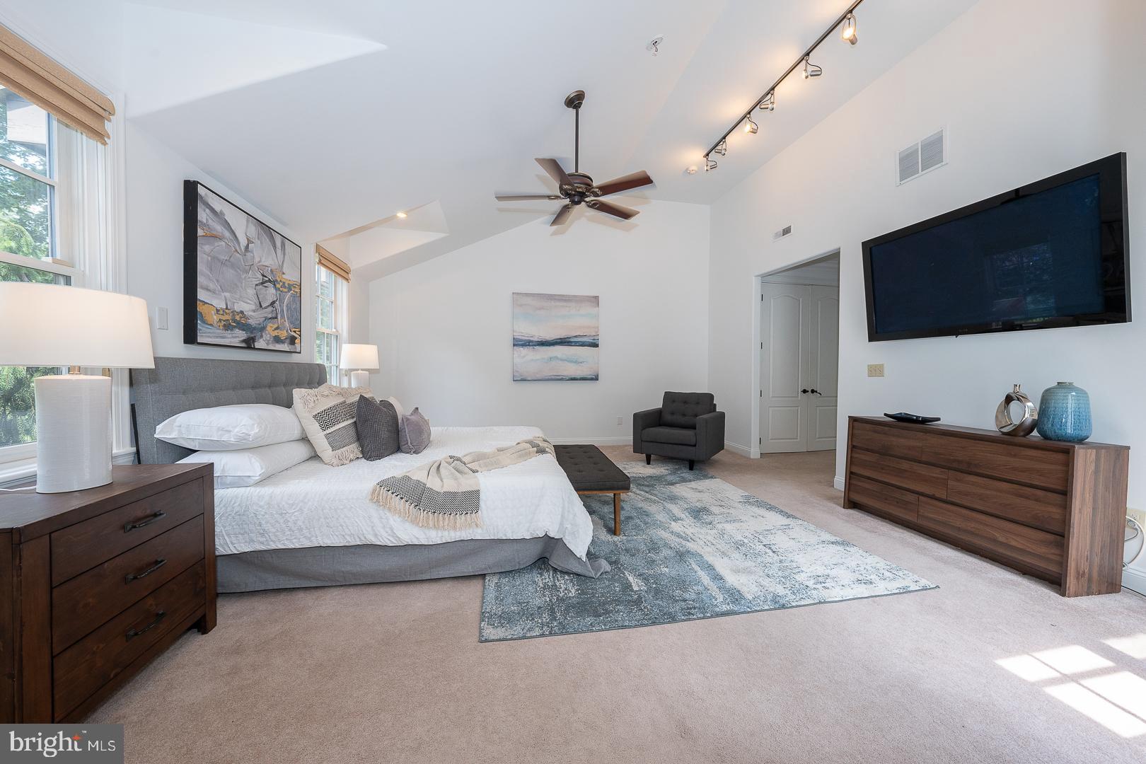 GLADWYNE - Residential