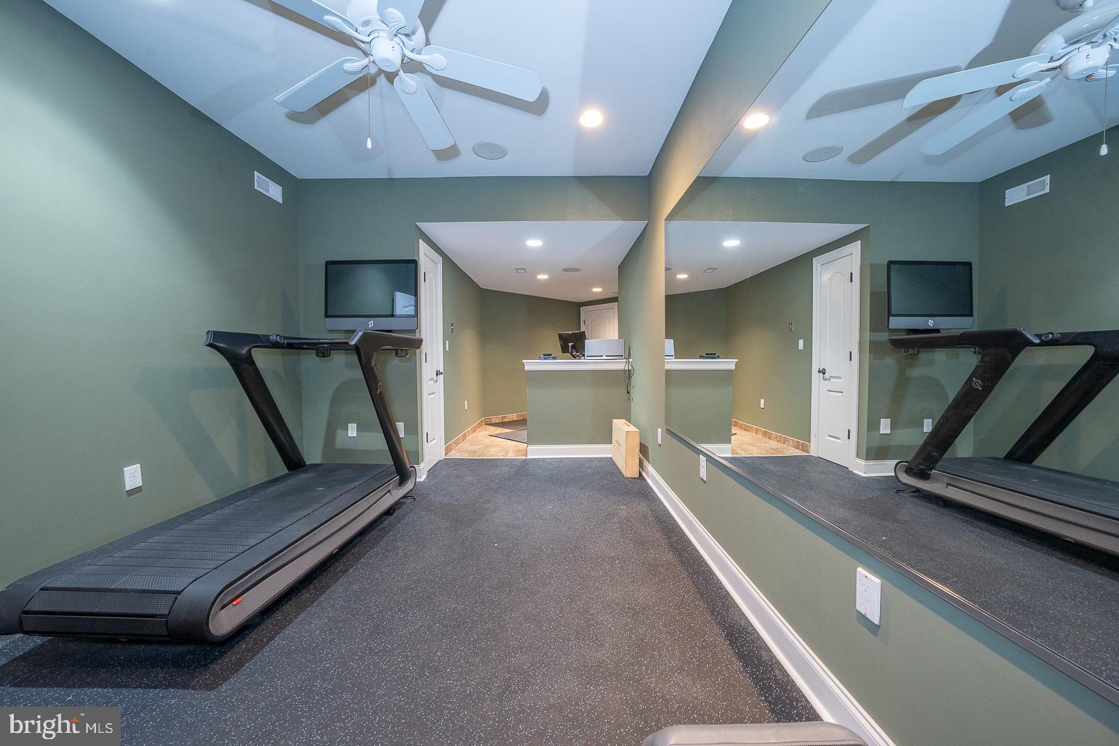 GLADWYNE - Residential