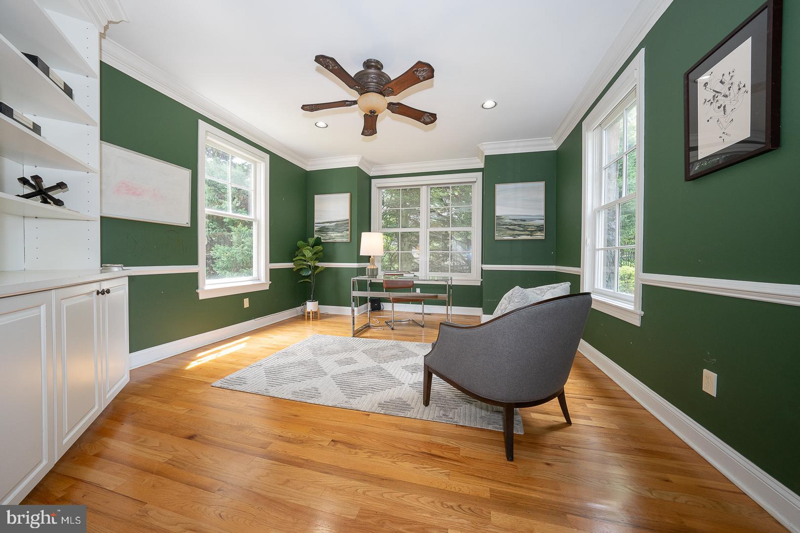 GLADWYNE - Residential