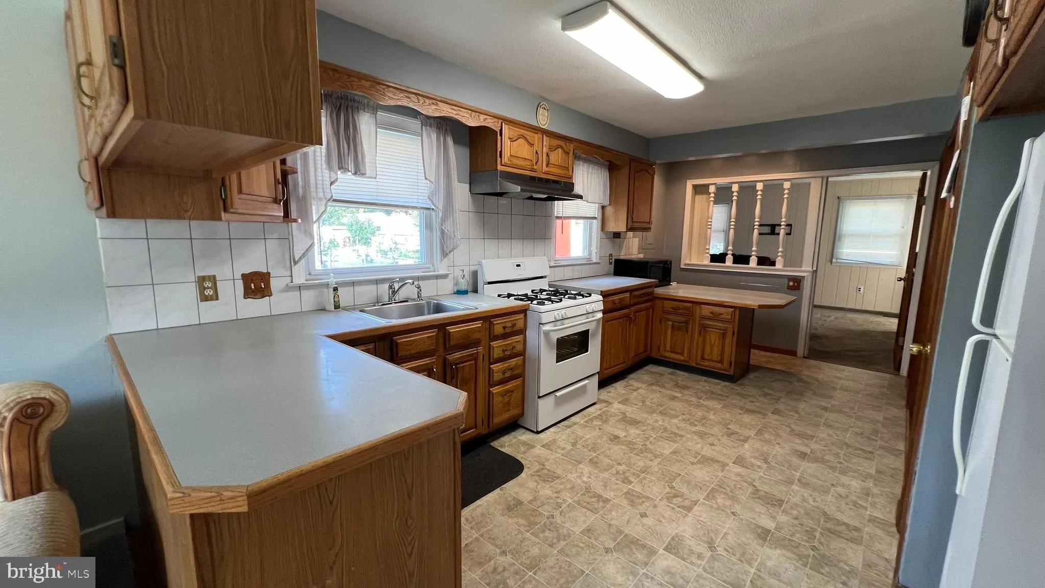 Stratford, New Jersey 08084, United States, 3 Bedrooms Bedrooms, ,1 BathroomBathrooms,Residential,Contingent,185836