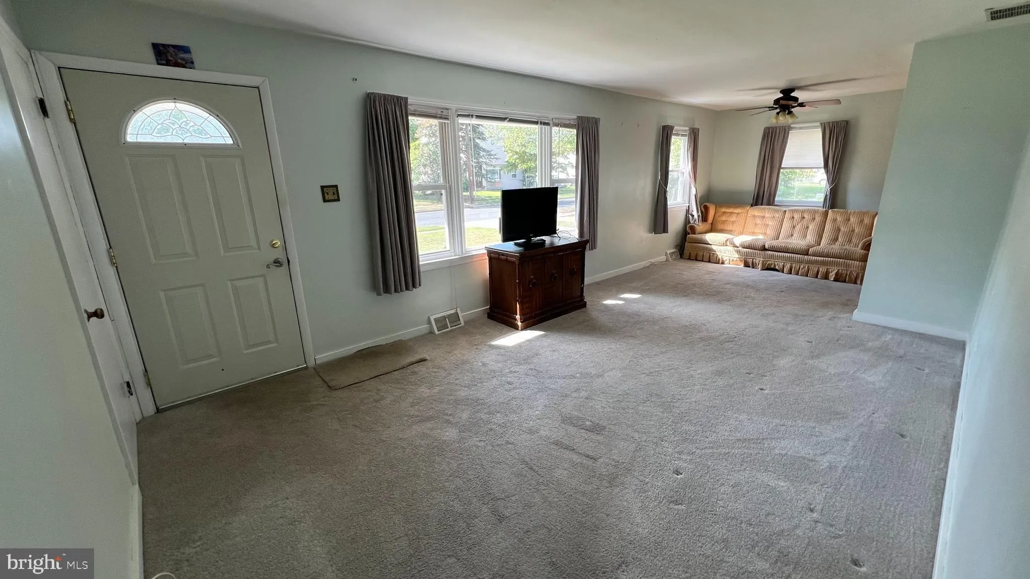 Stratford, New Jersey 08084, United States, 3 Bedrooms Bedrooms, ,1 BathroomBathrooms,Residential,Contingent,185836