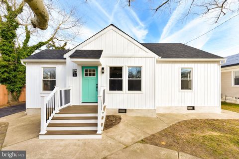 Photo of 6 Lafayette Avenue, VILLAS, NJ 08251 (MLS # NJCM2006500)