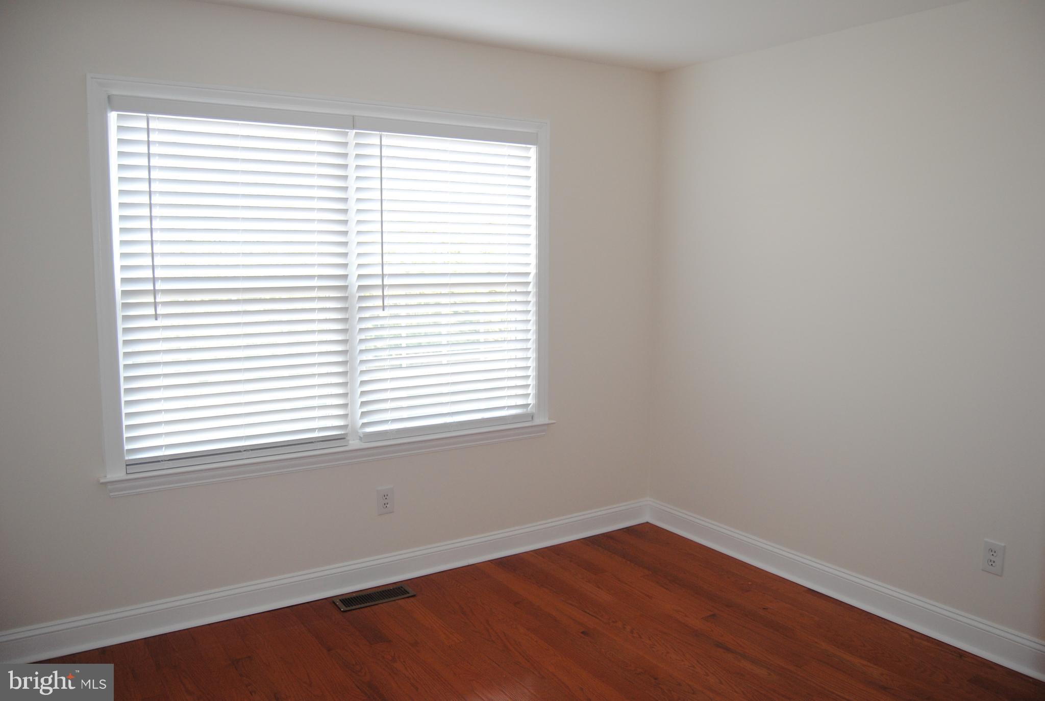 SPRINGHOUSE WOODS - Residential