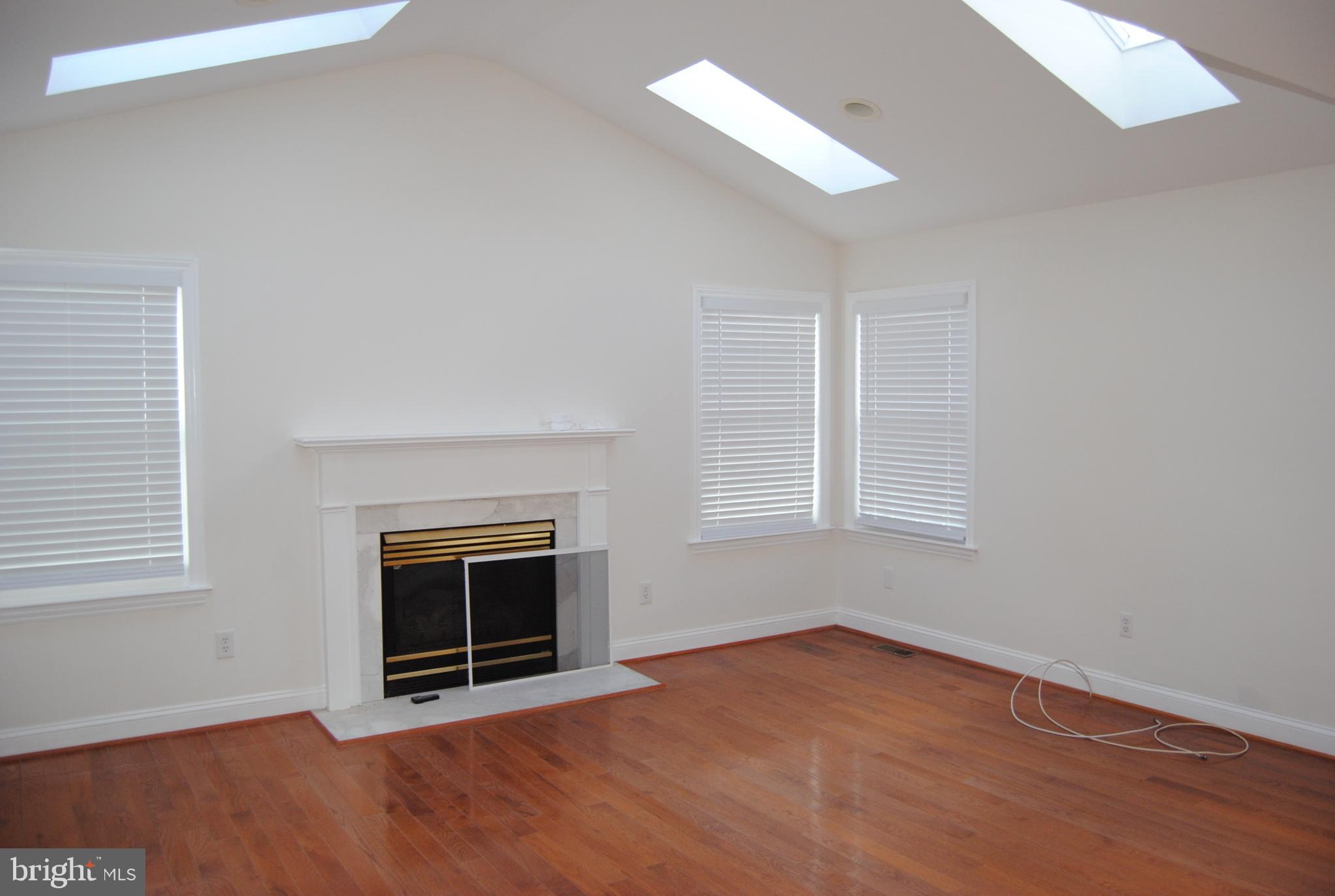 SPRINGHOUSE WOODS - Residential