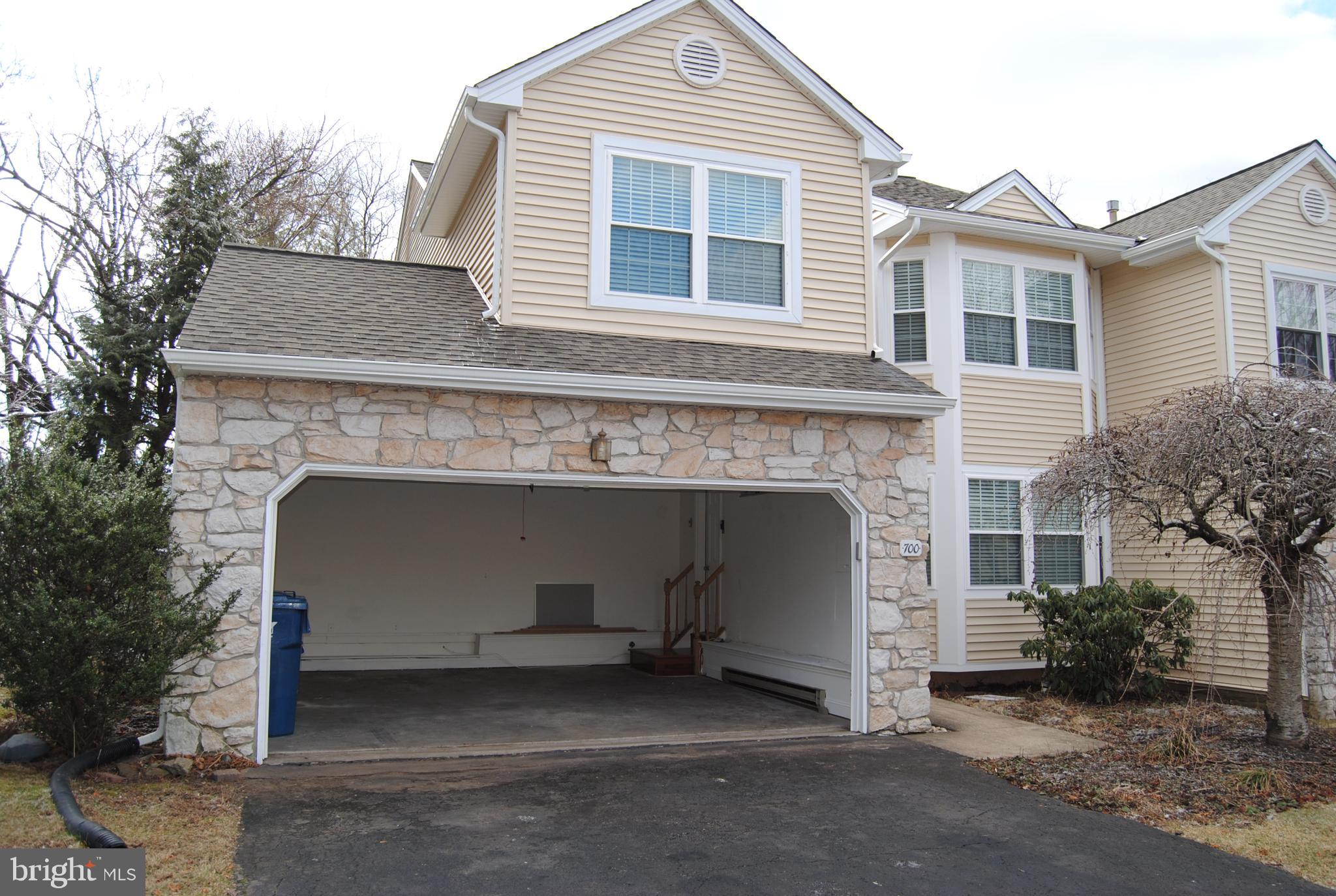 SPRINGHOUSE WOODS - Residential