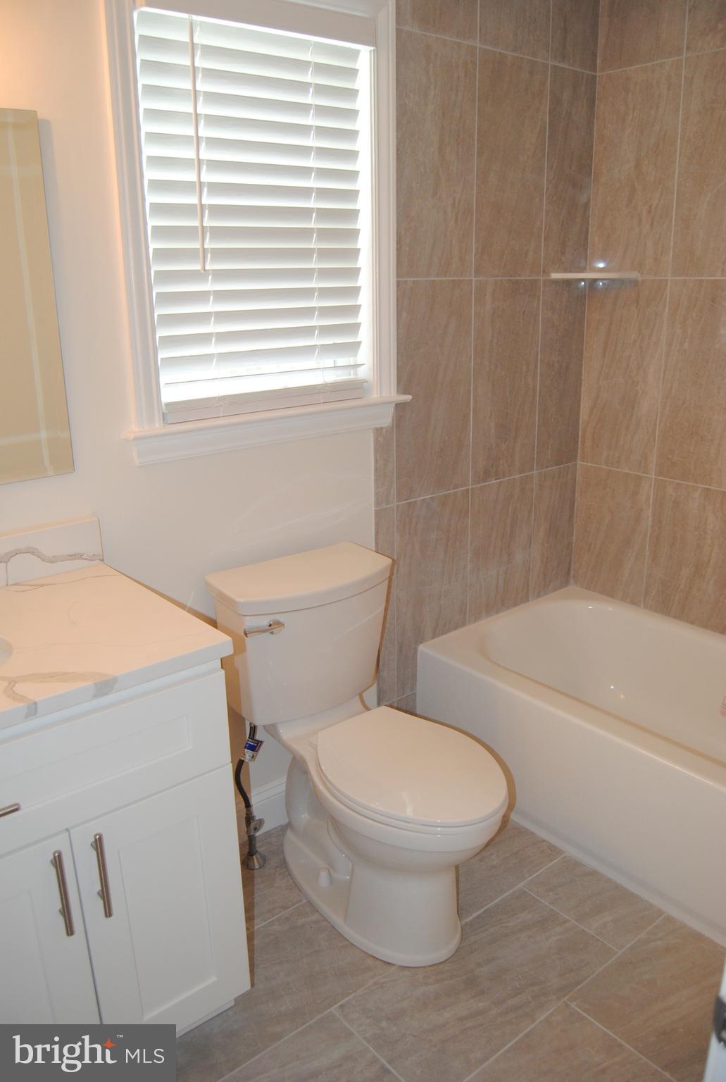 SPRINGHOUSE WOODS - Residential