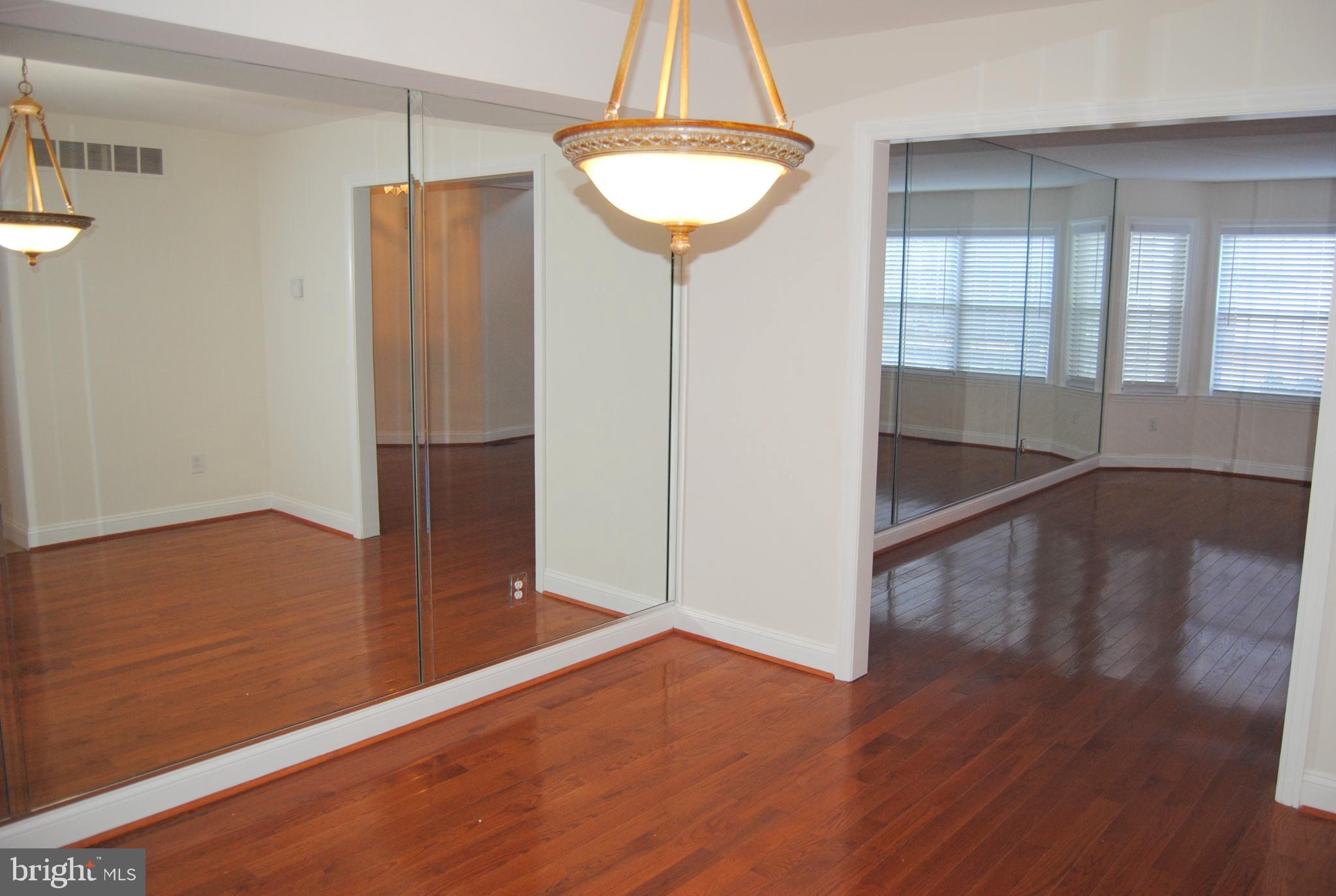 SPRINGHOUSE WOODS - Residential