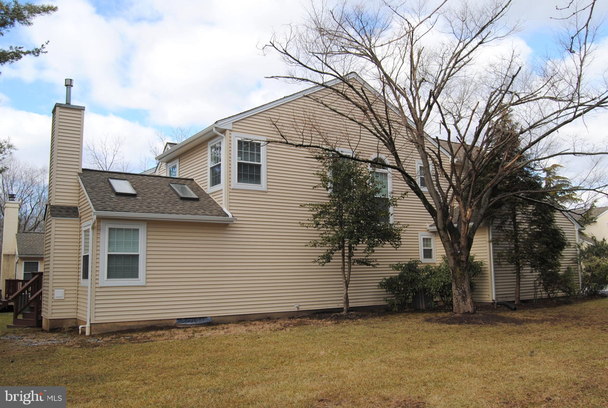 SPRINGHOUSE WOODS - Residential