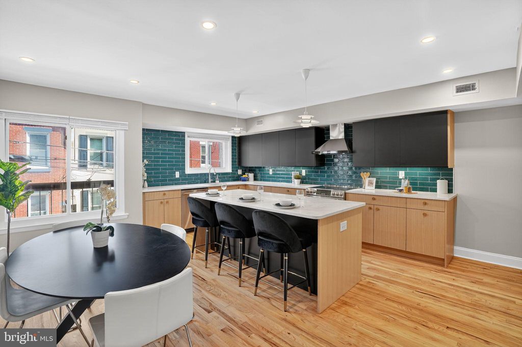 Photo of 762 N Taylor Street, PHILADELPHIA, PA 19130 (MLS # PAPH2580992)