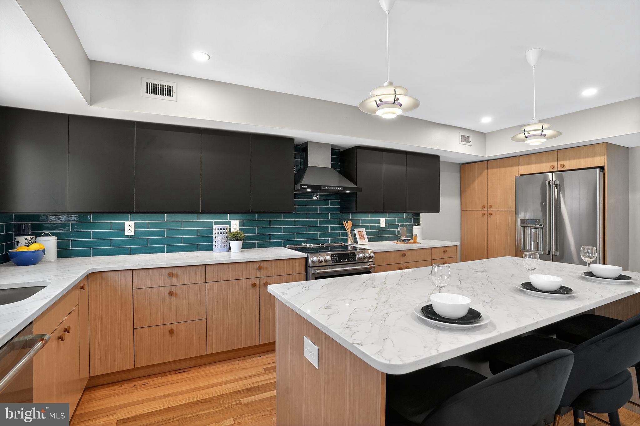 FAIRMOUNT - Residential