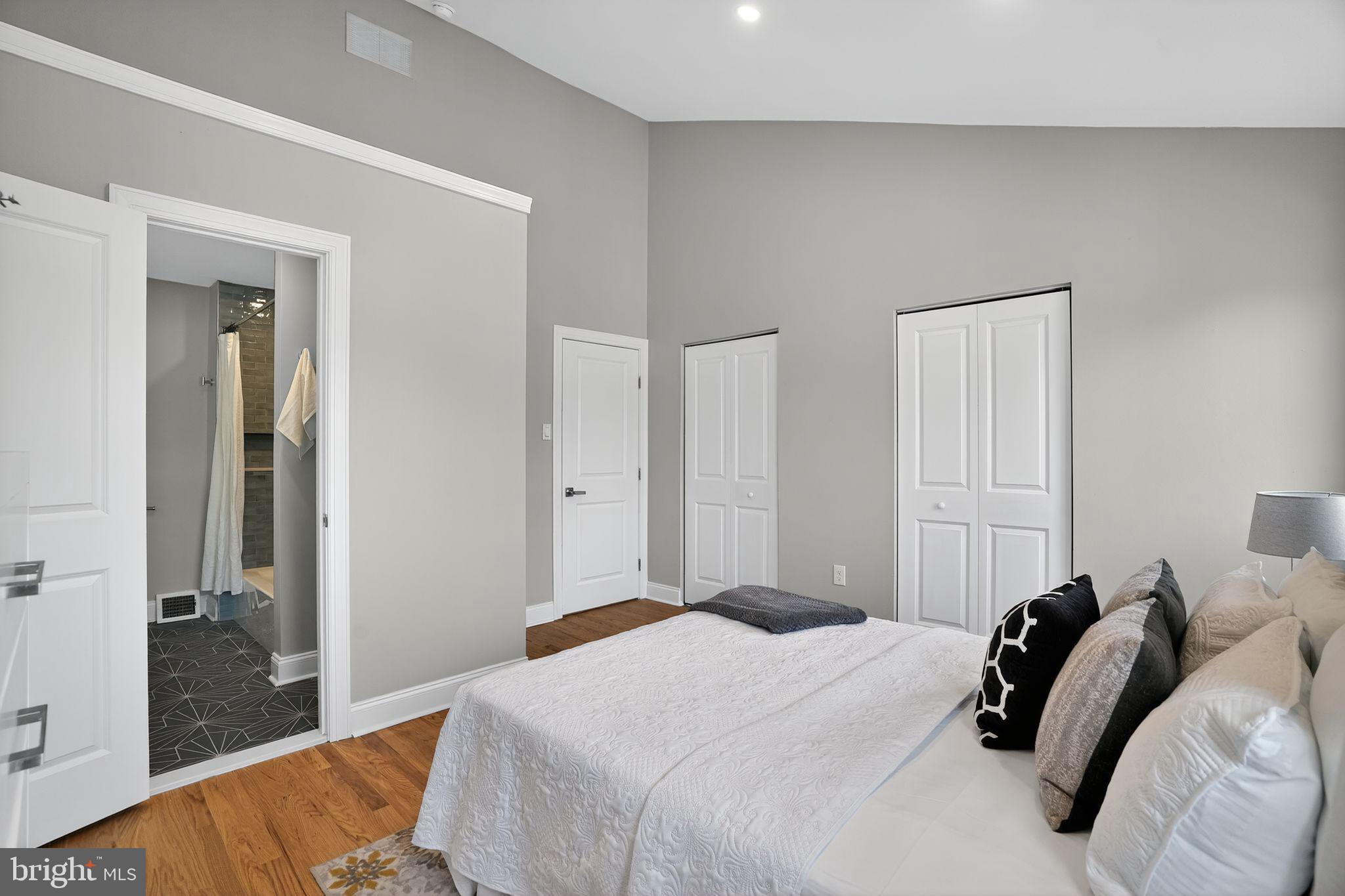 FAIRMOUNT - Residential