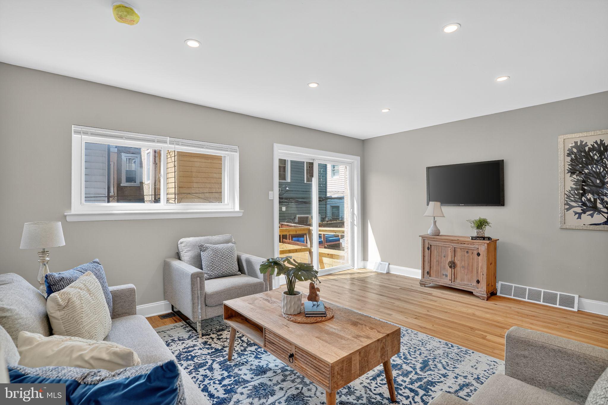 FAIRMOUNT - Residential