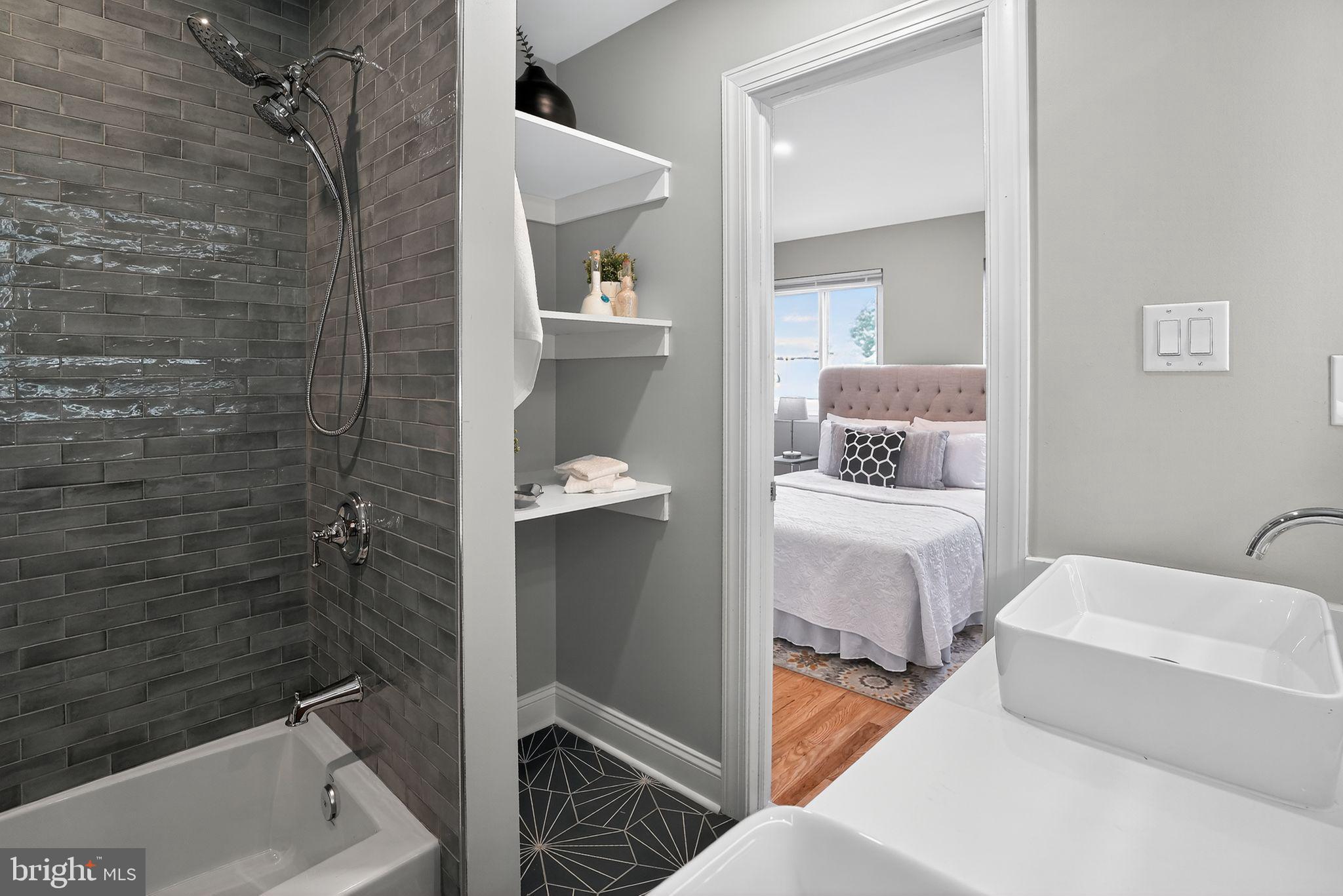 FAIRMOUNT - Residential