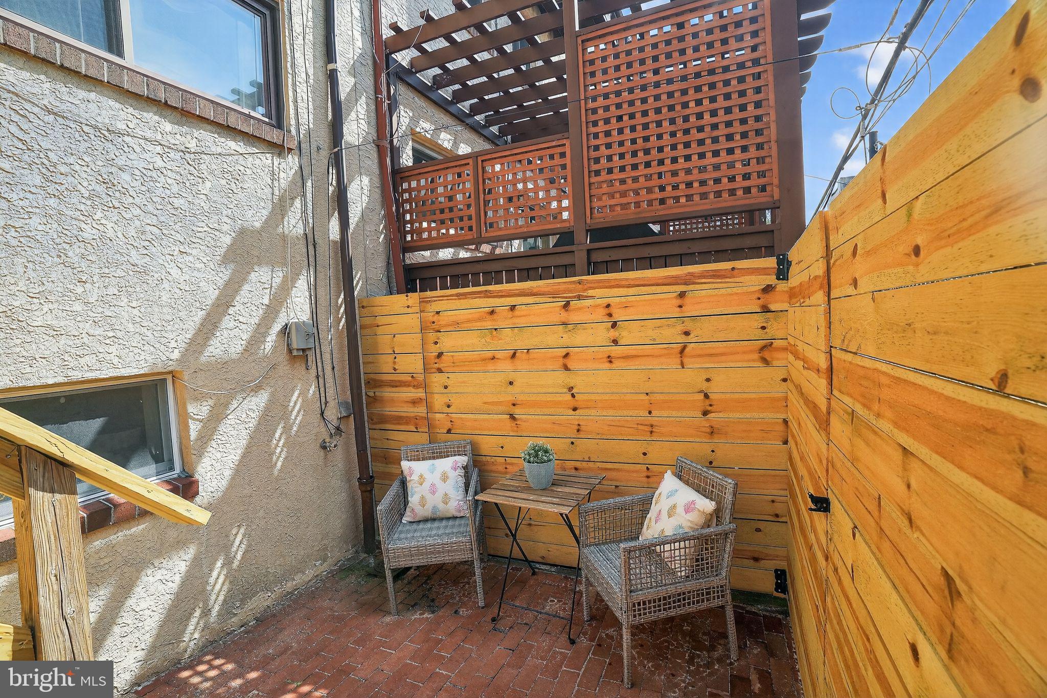 FAIRMOUNT - Residential