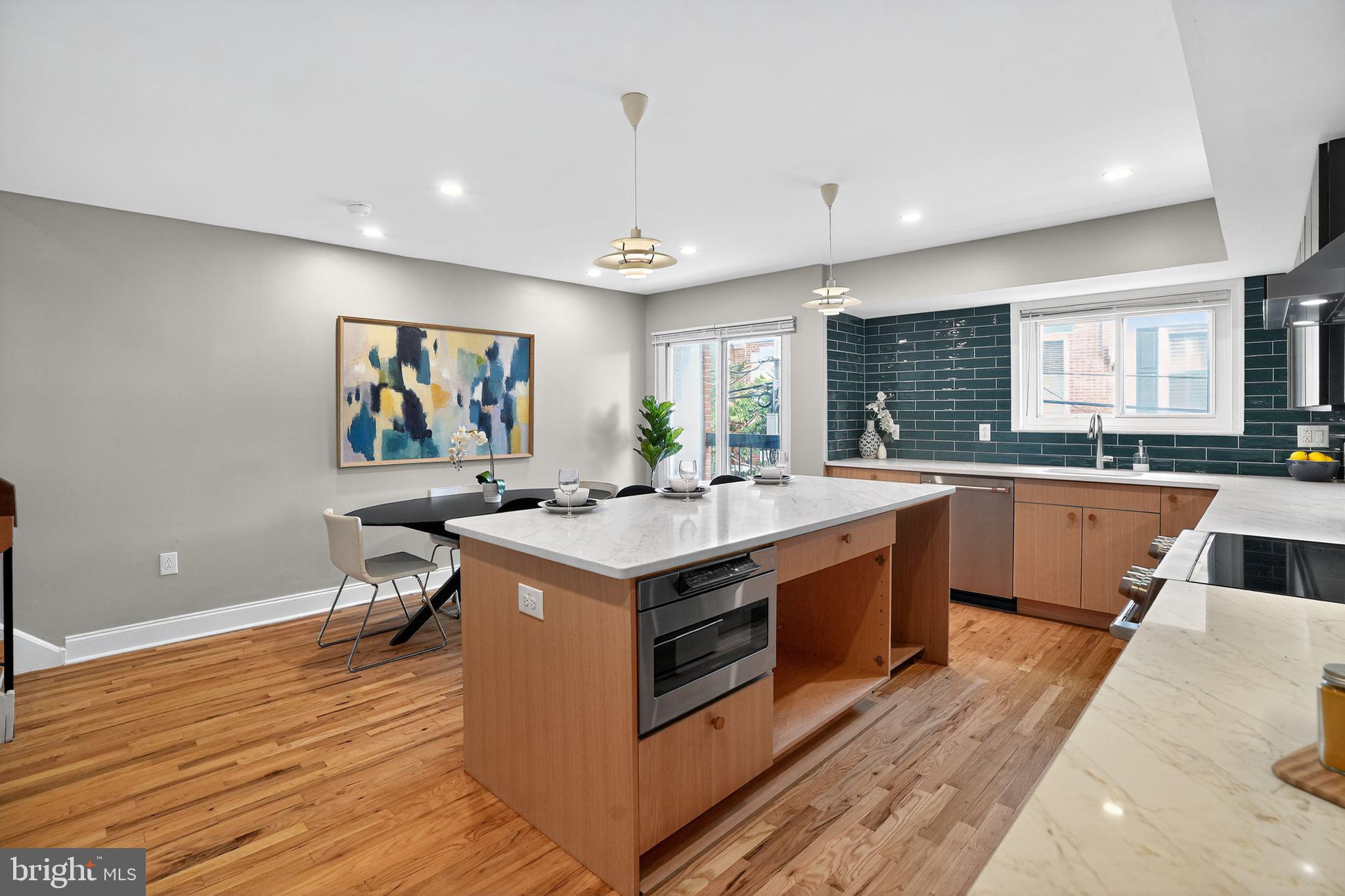 FAIRMOUNT - Residential