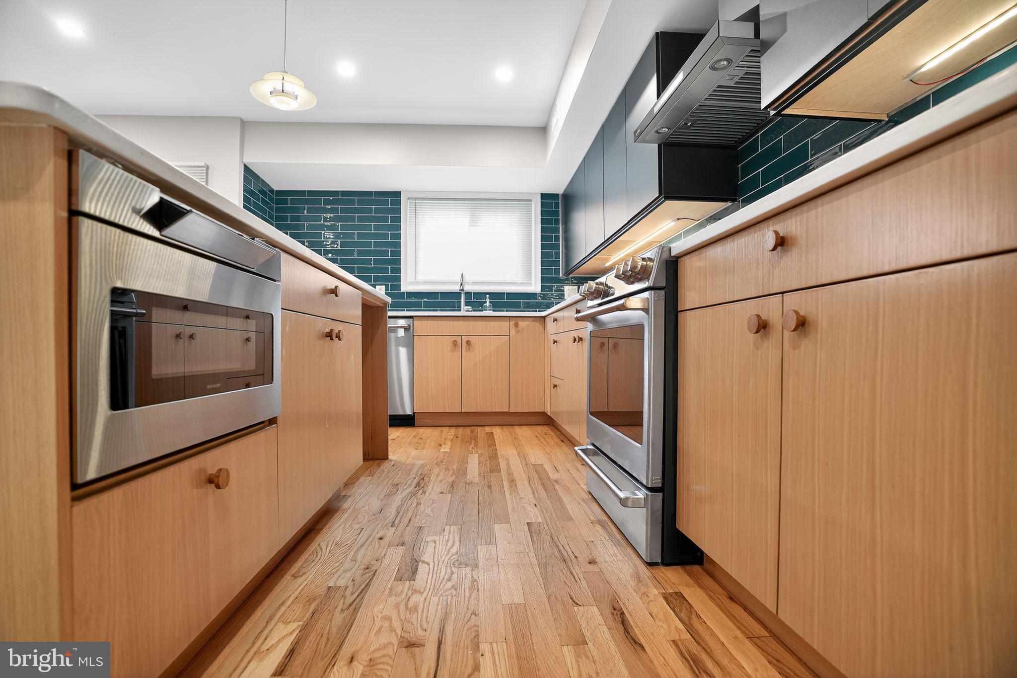 FAIRMOUNT - Residential