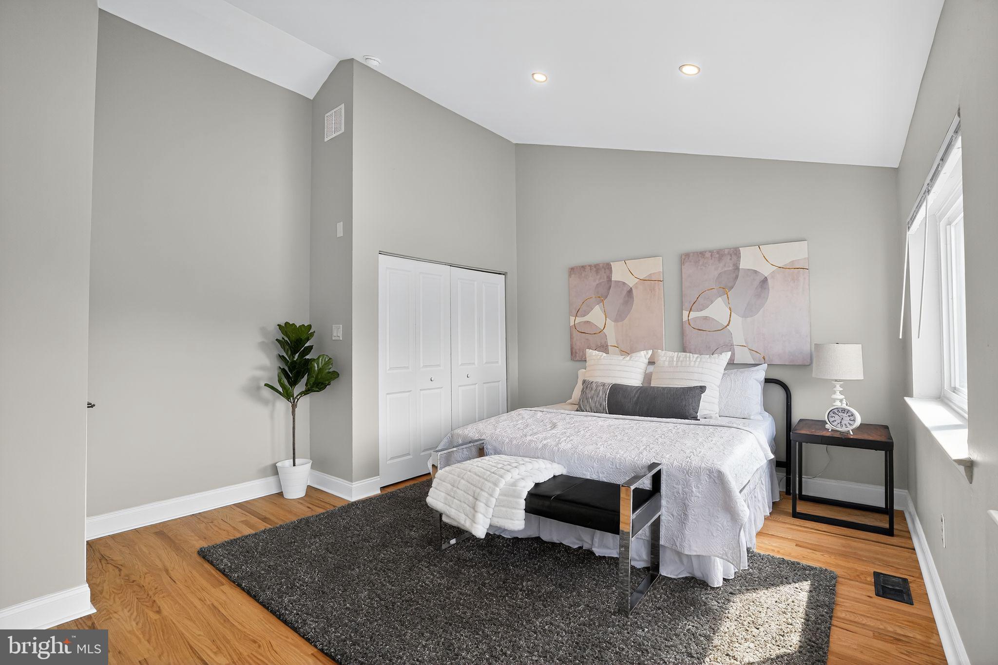 FAIRMOUNT - Residential