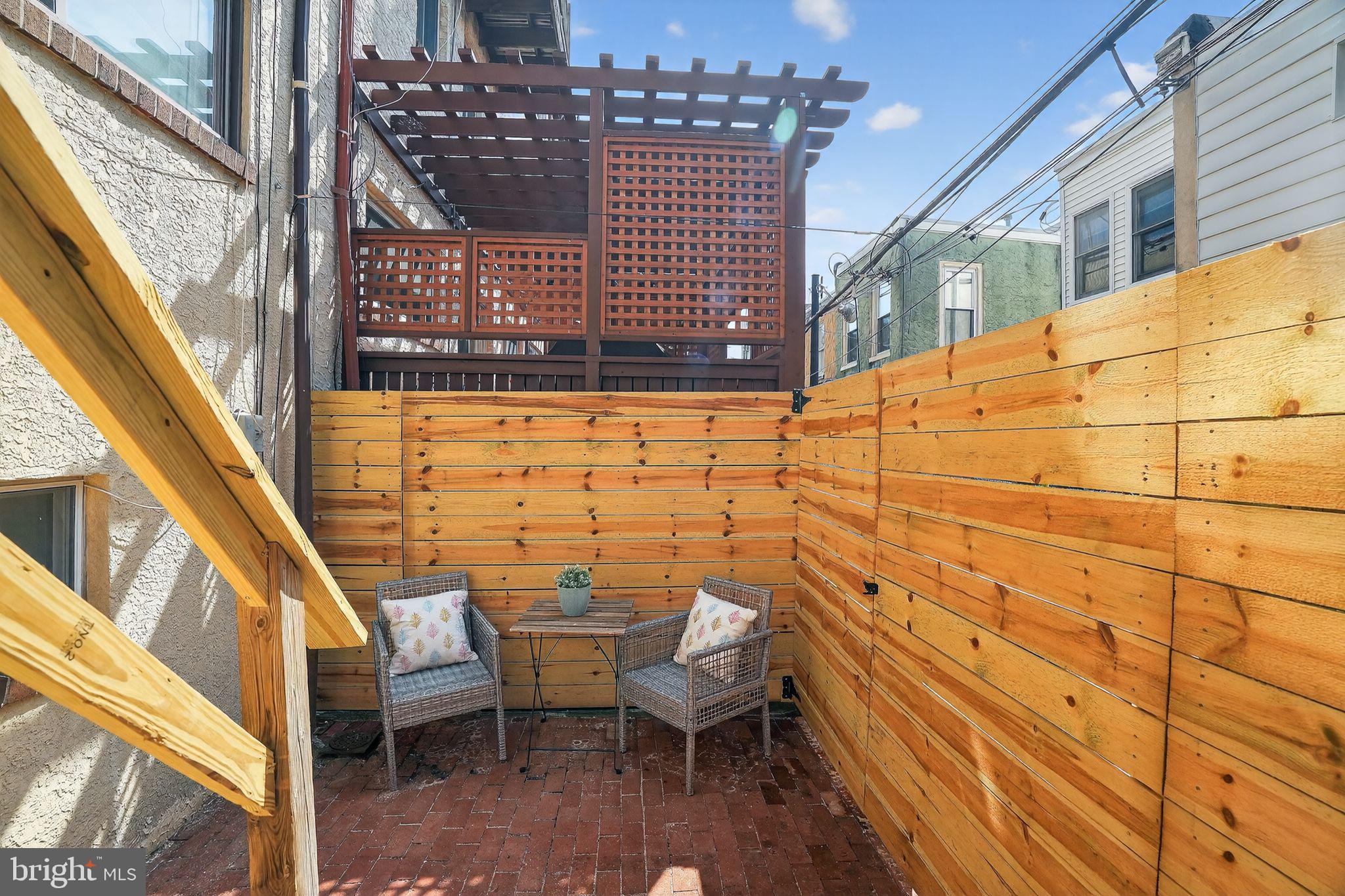 FAIRMOUNT - Residential