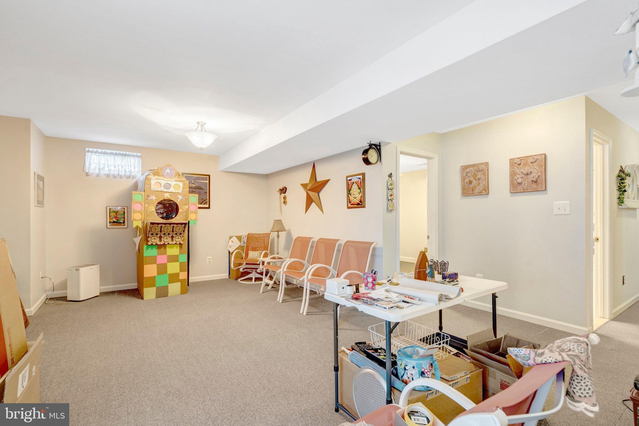 VILLAGES AT HAYMARKET - Residential