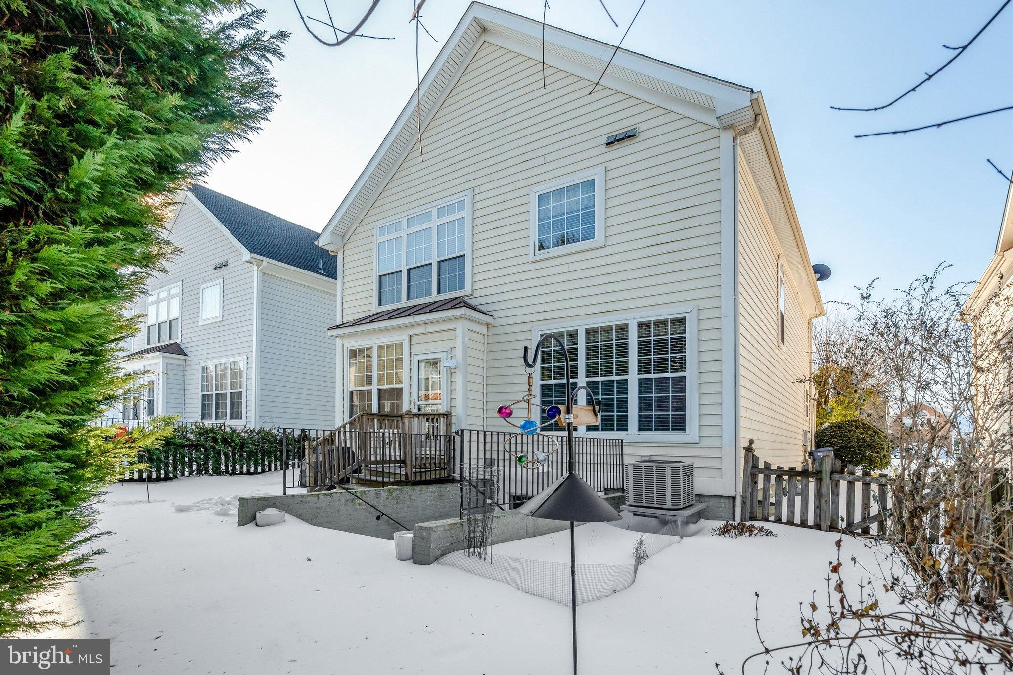 VILLAGES AT HAYMARKET - Residential