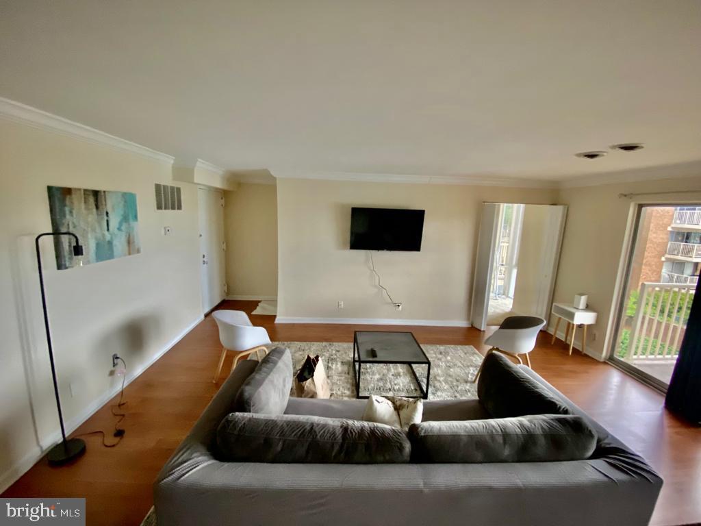 2624 REDCOAT DRIVE 2B