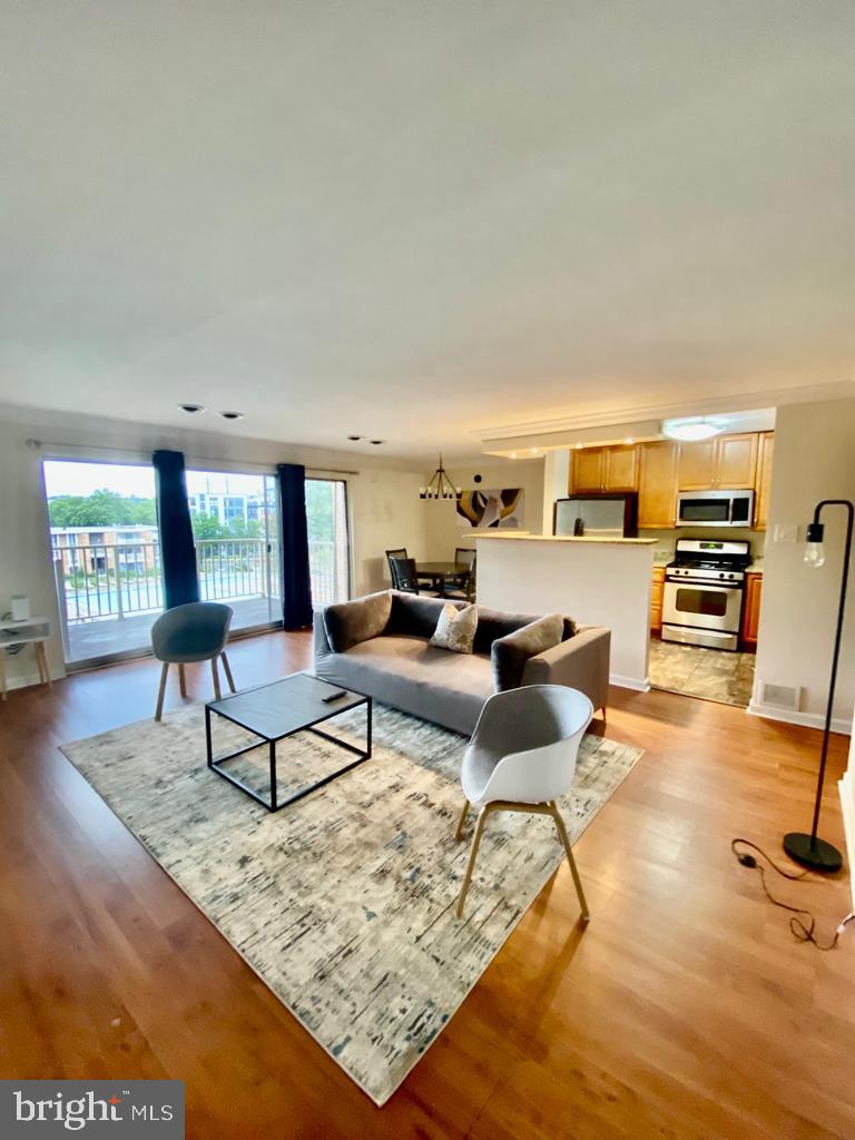 2624 REDCOAT DRIVE 2B