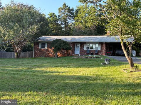 Photo of 11622 Lucasville Rd, MANASSAS, VA 20112 (MLS # VAPW2124572)