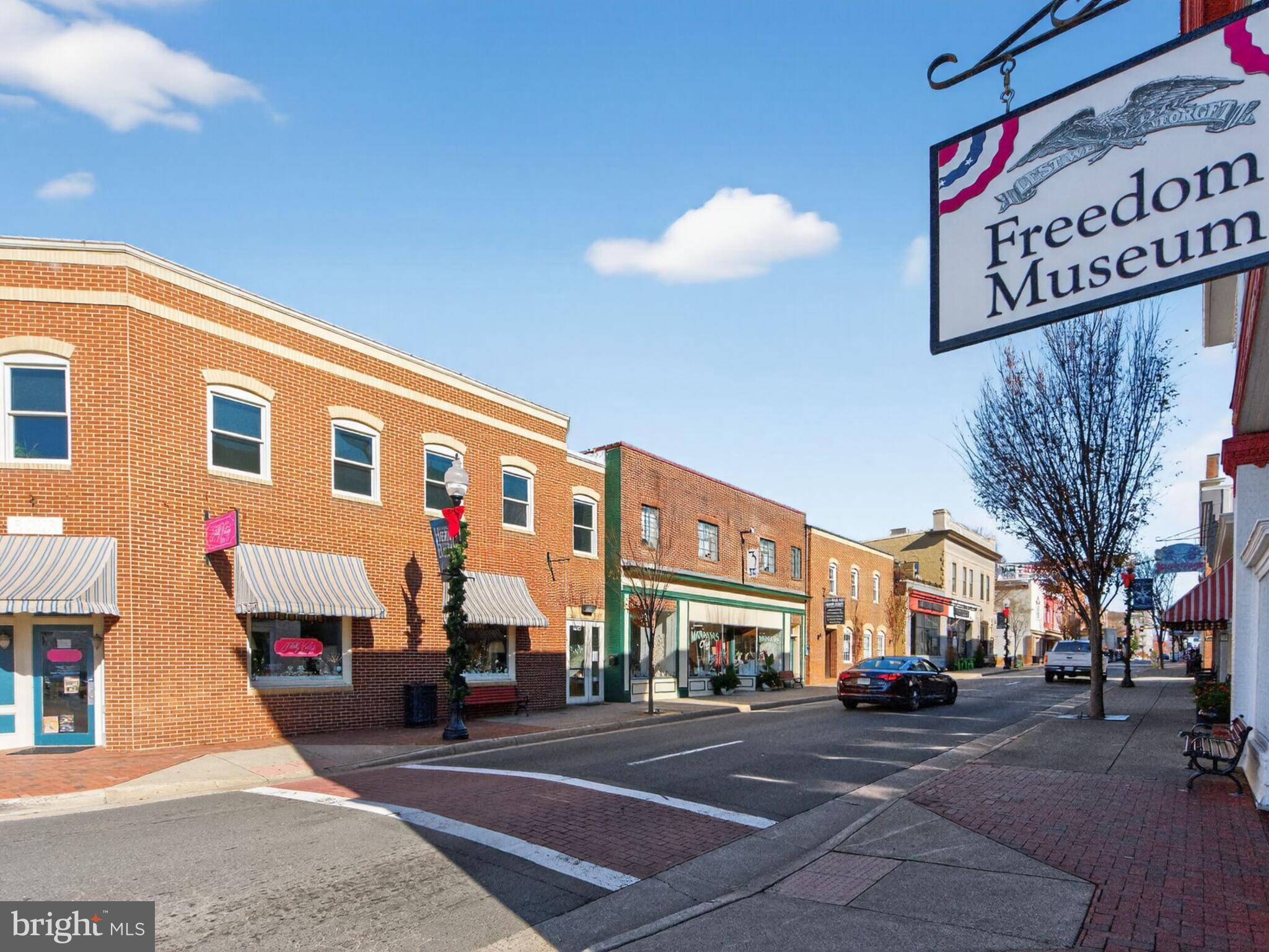 MANASSAS PARK STATION - Residential