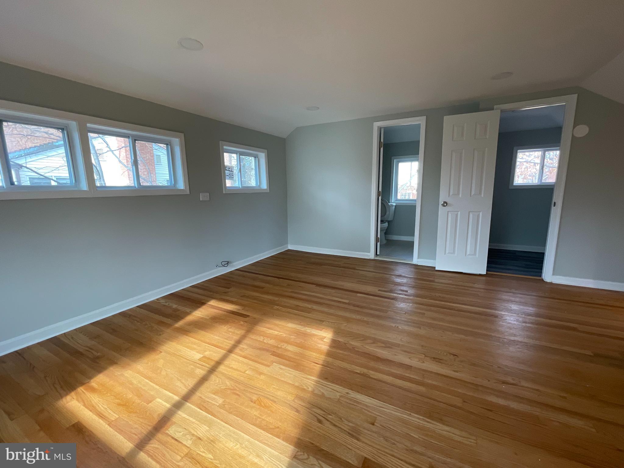 UNIVERSITY PARK - Residential