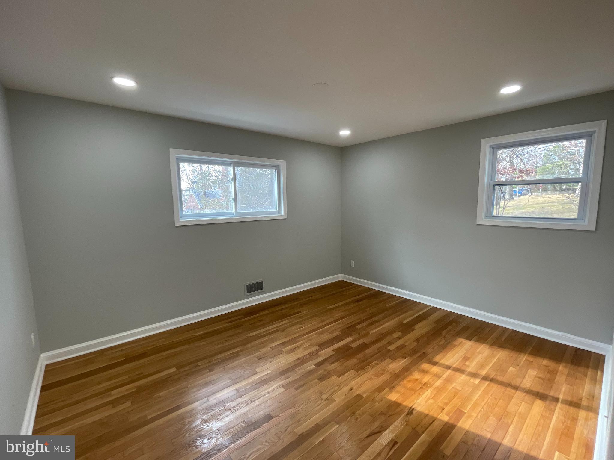 UNIVERSITY PARK - Residential