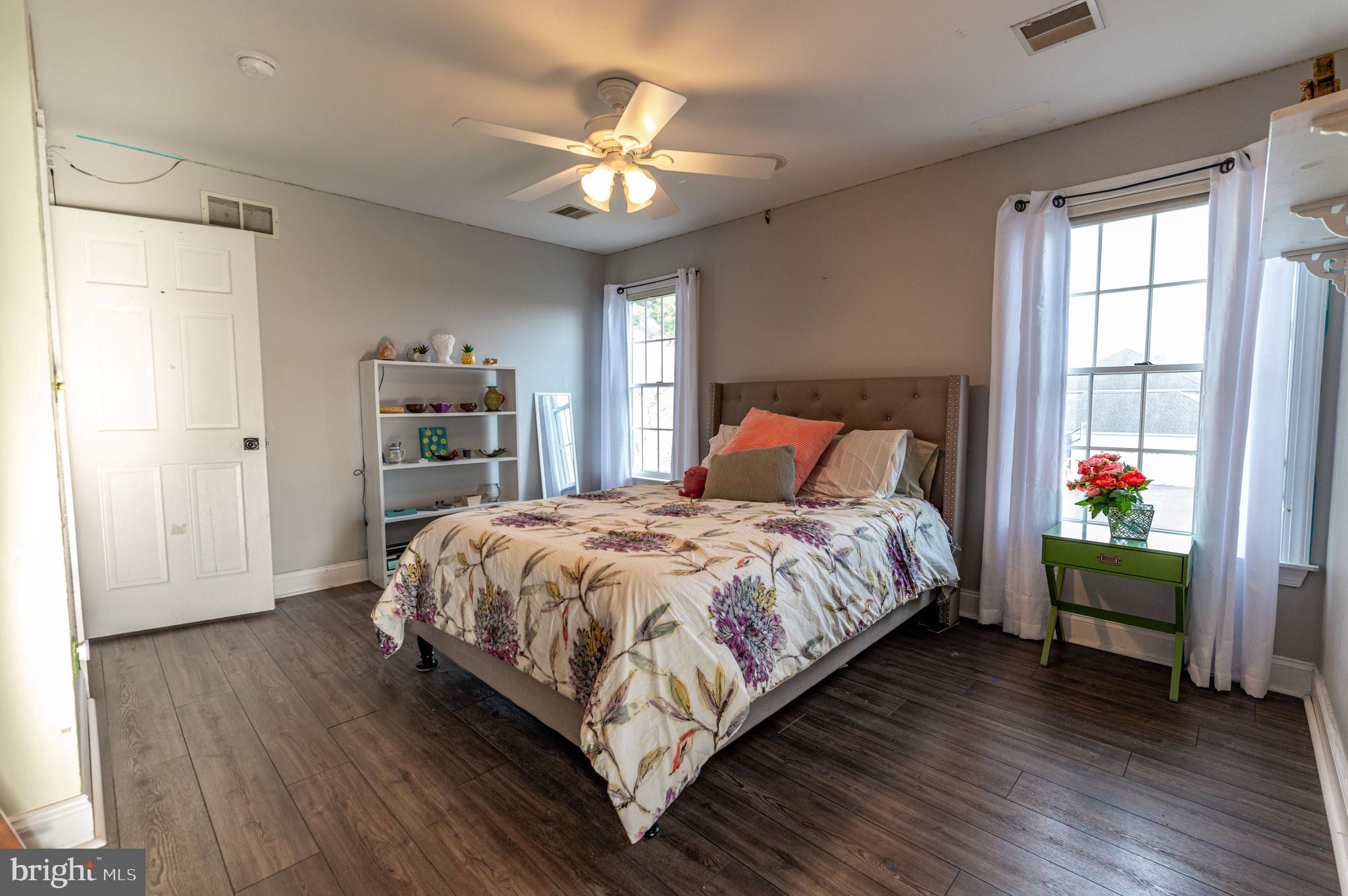 WALNUT CHASE NORTH - Residential