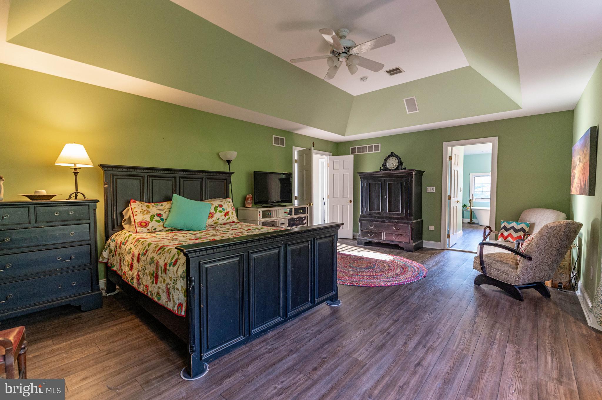 WALNUT CHASE NORTH - Residential