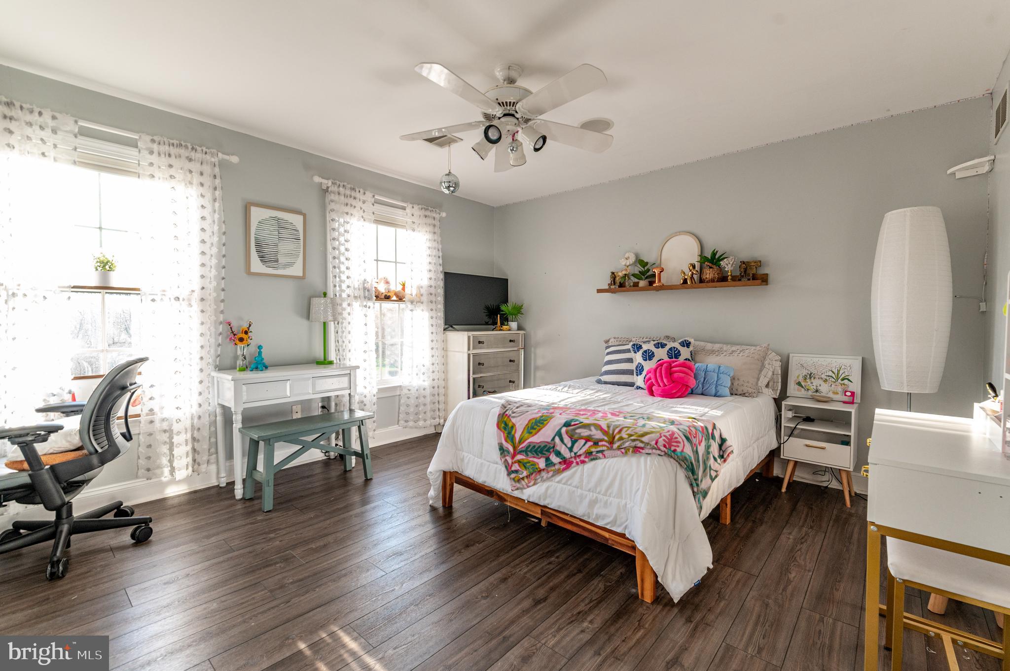 WALNUT CHASE NORTH - Residential