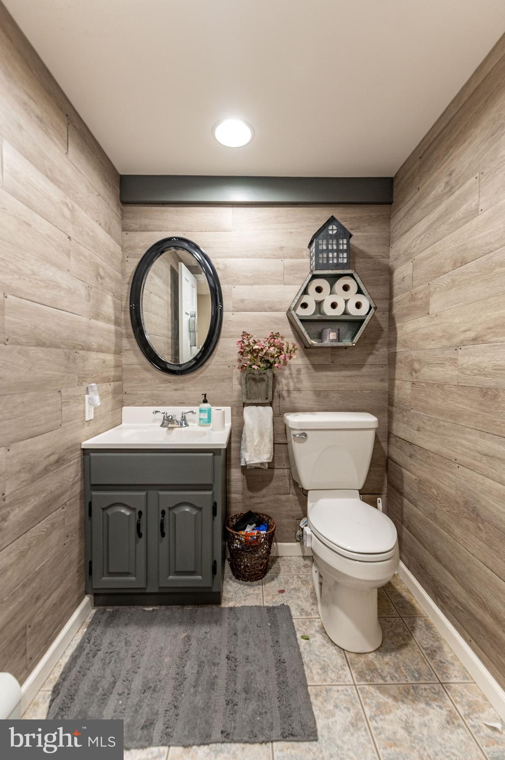 WALNUT CHASE NORTH - Residential