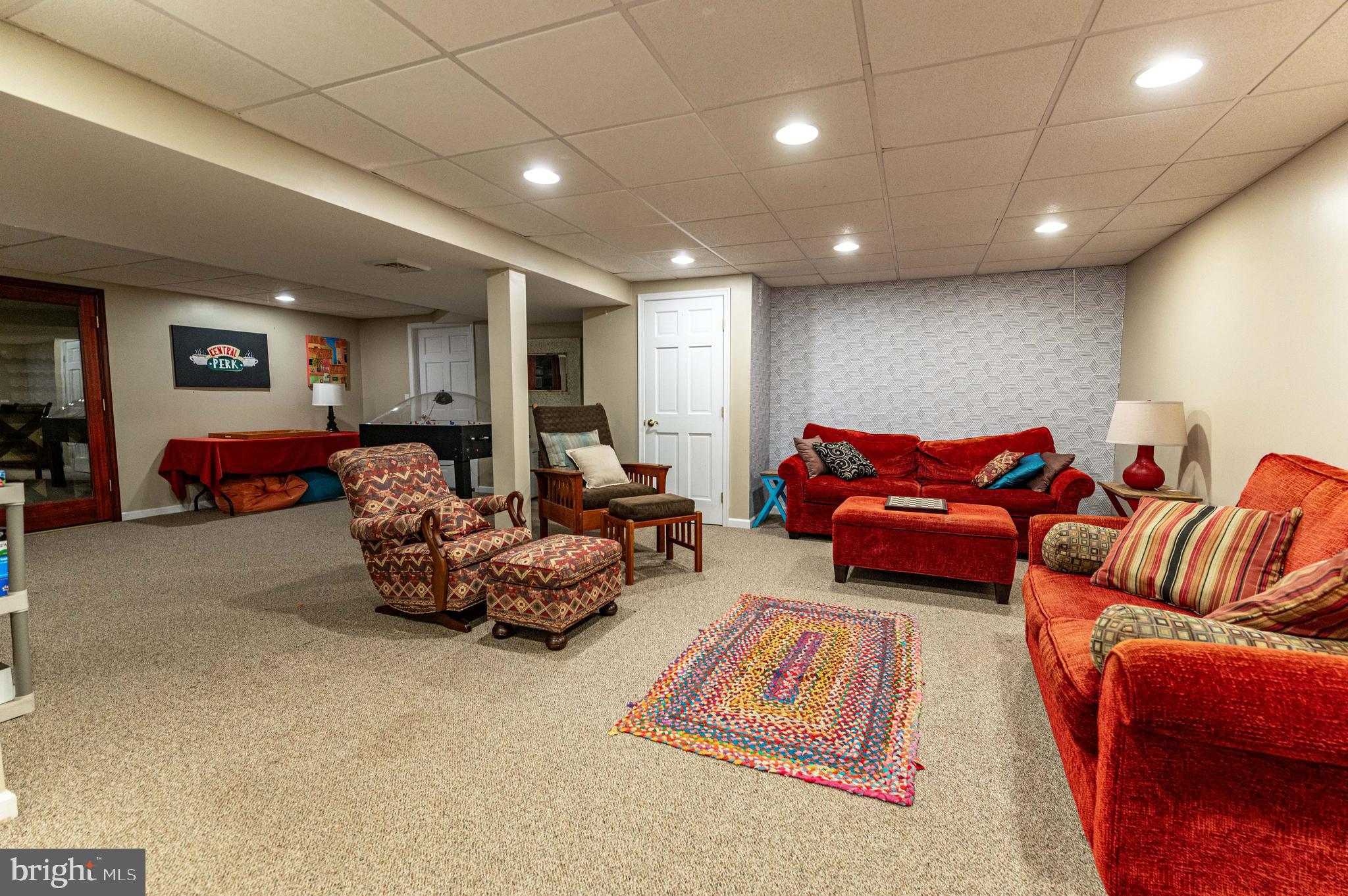 WALNUT CHASE NORTH - Residential