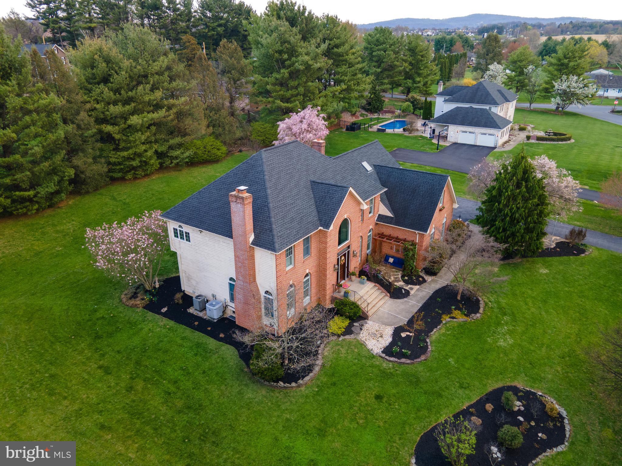 WALNUT CHASE NORTH - Residential