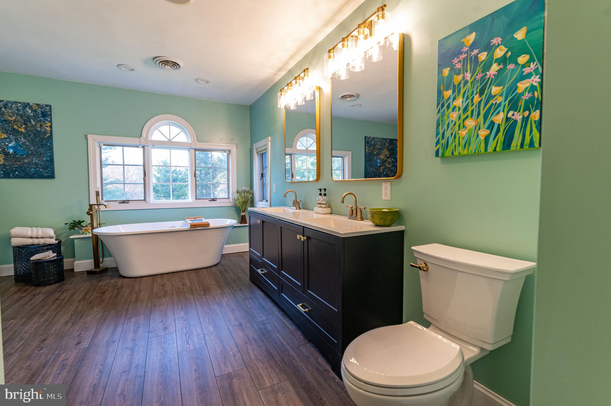 WALNUT CHASE NORTH - Residential