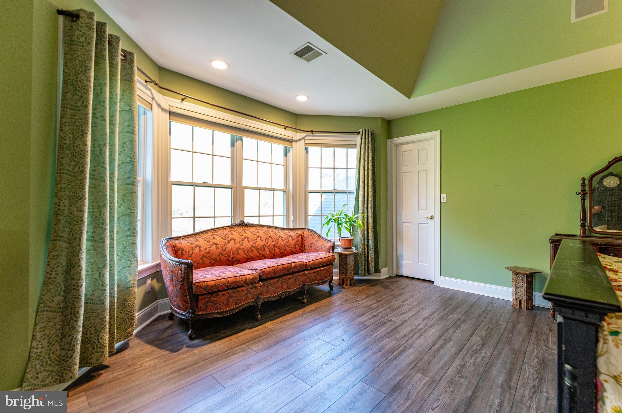 WALNUT CHASE NORTH - Residential