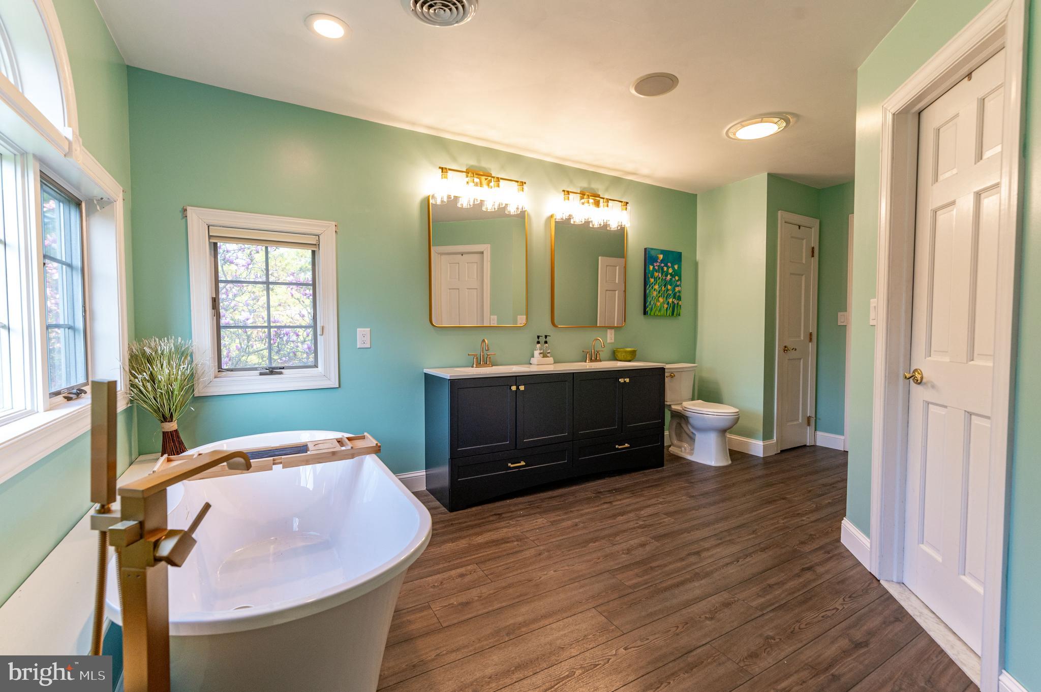 WALNUT CHASE NORTH - Residential