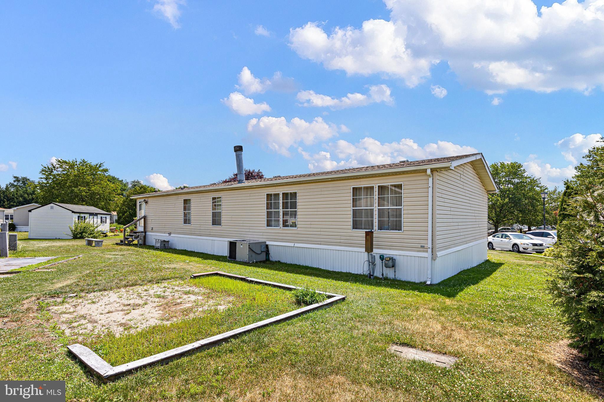 217 HOLLY COURT