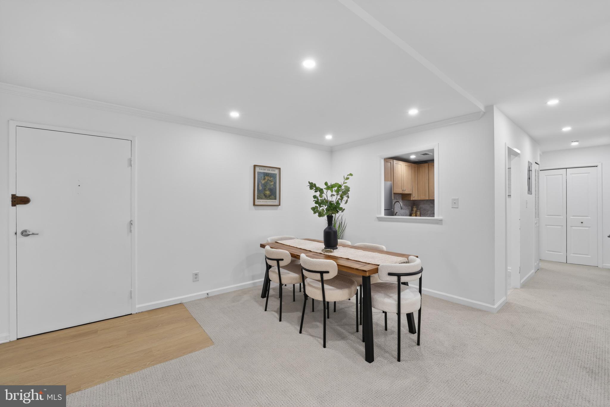 10570 MAIN STREET 304