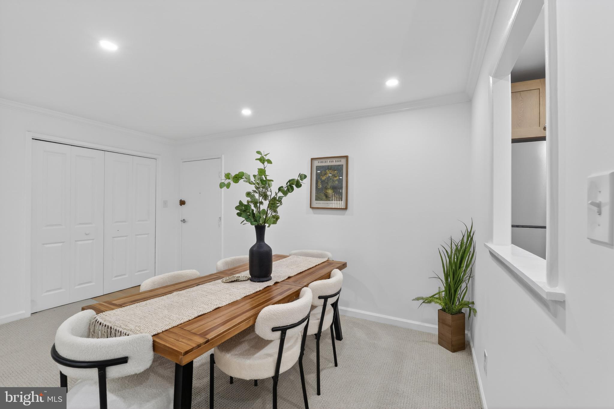 10570 MAIN STREET 304