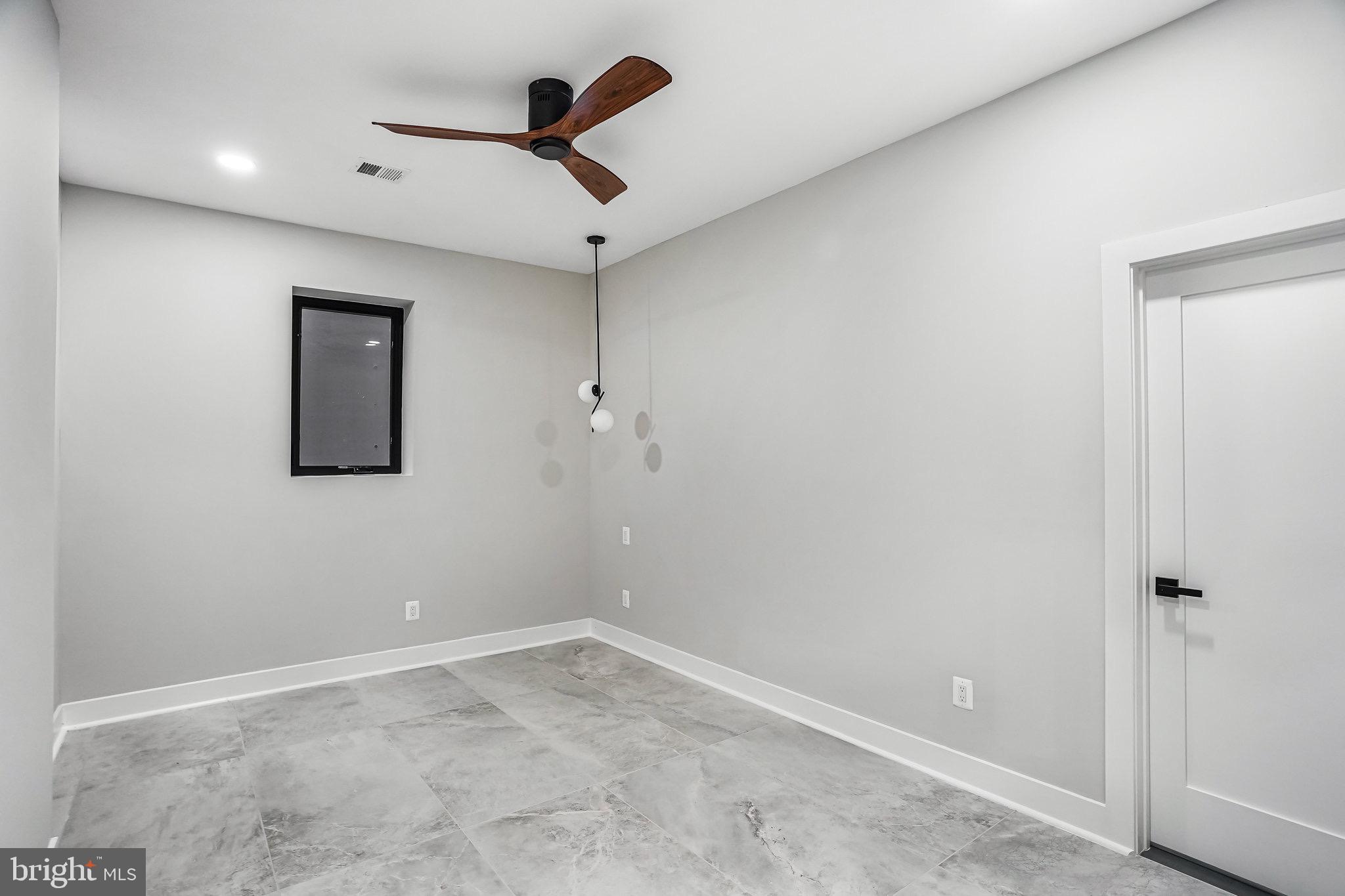 ASHTON HEIGHTS - Residential