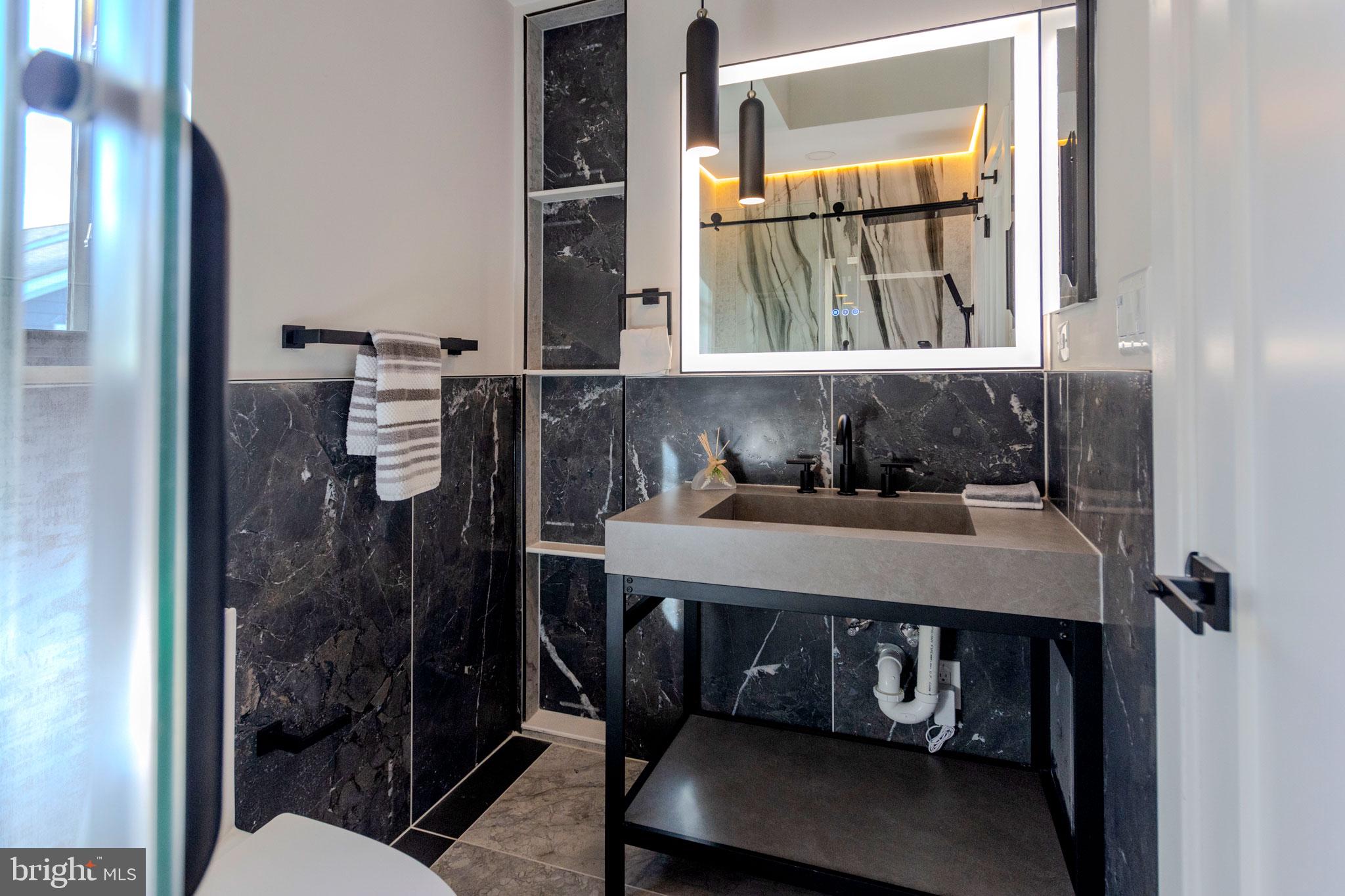 ASHTON HEIGHTS - Residential