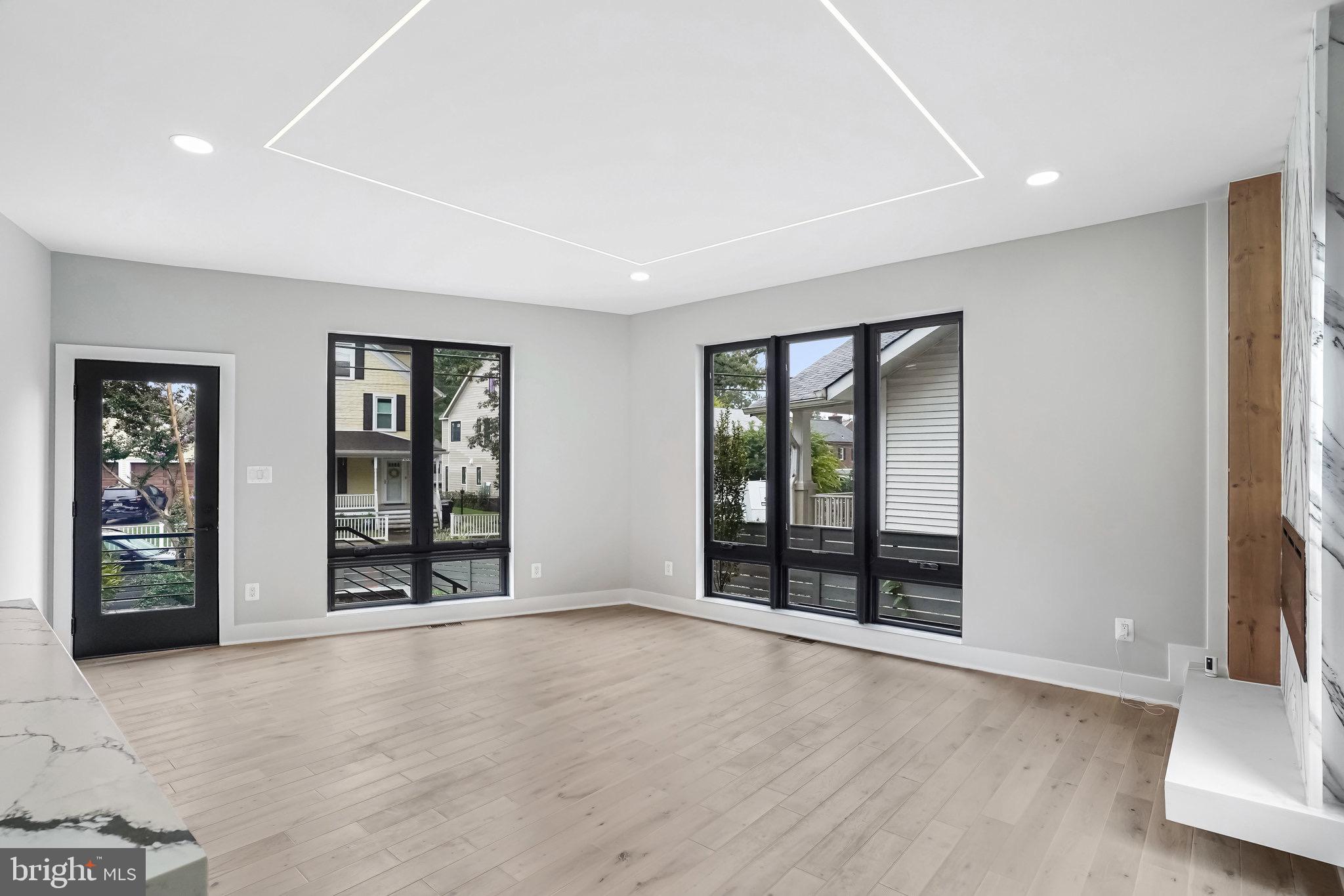 ASHTON HEIGHTS - Residential