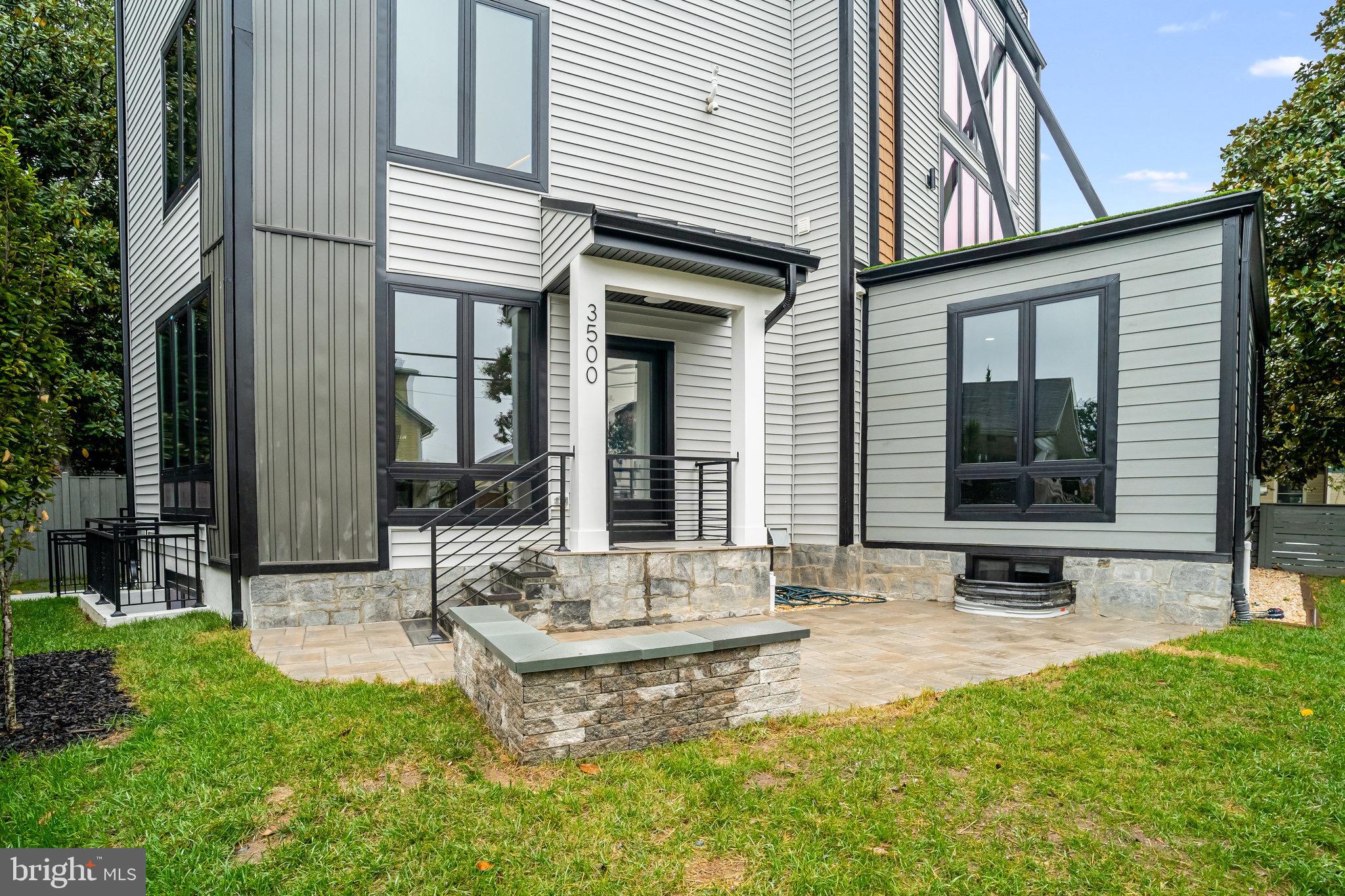 ASHTON HEIGHTS - Residential