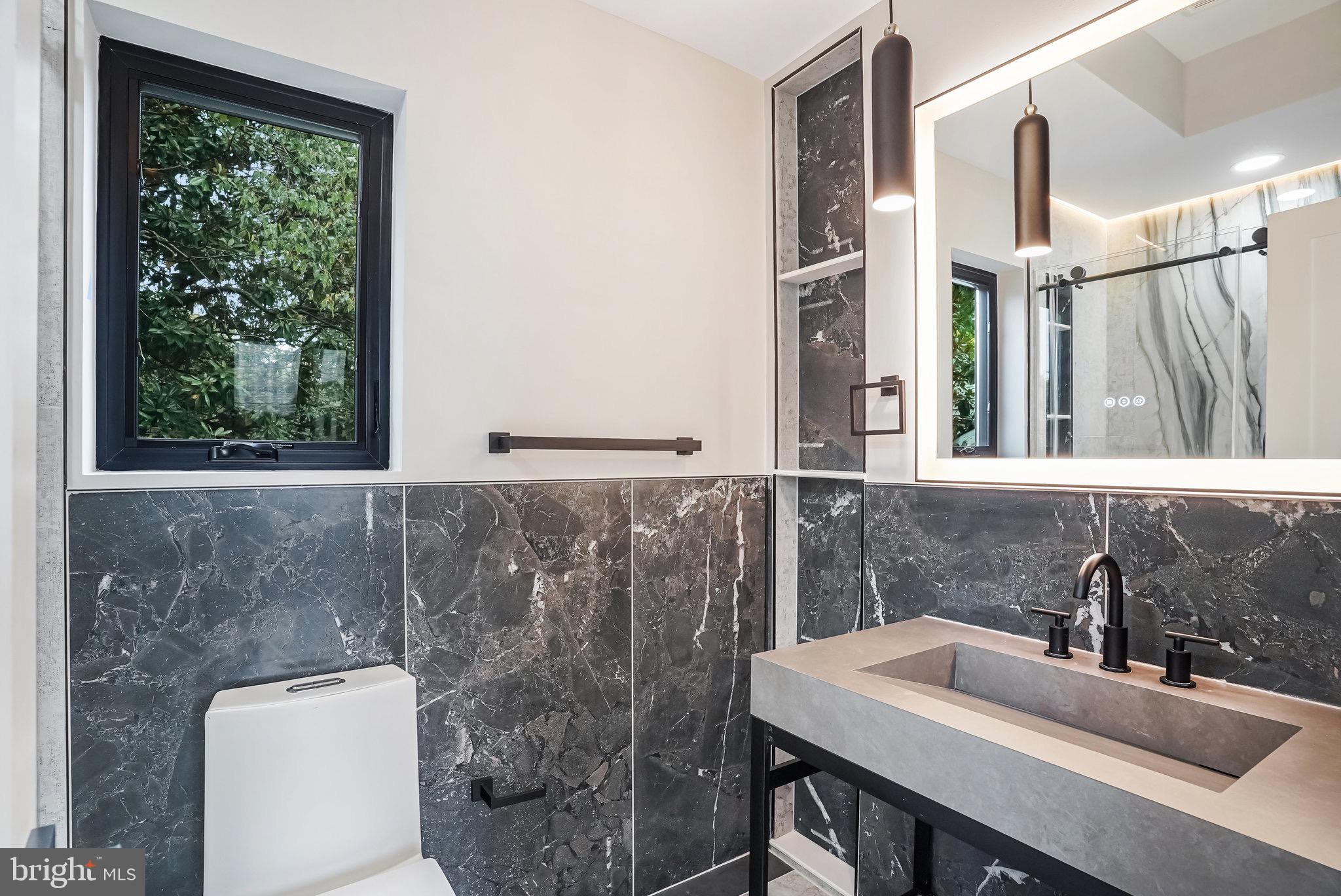 ASHTON HEIGHTS - Residential